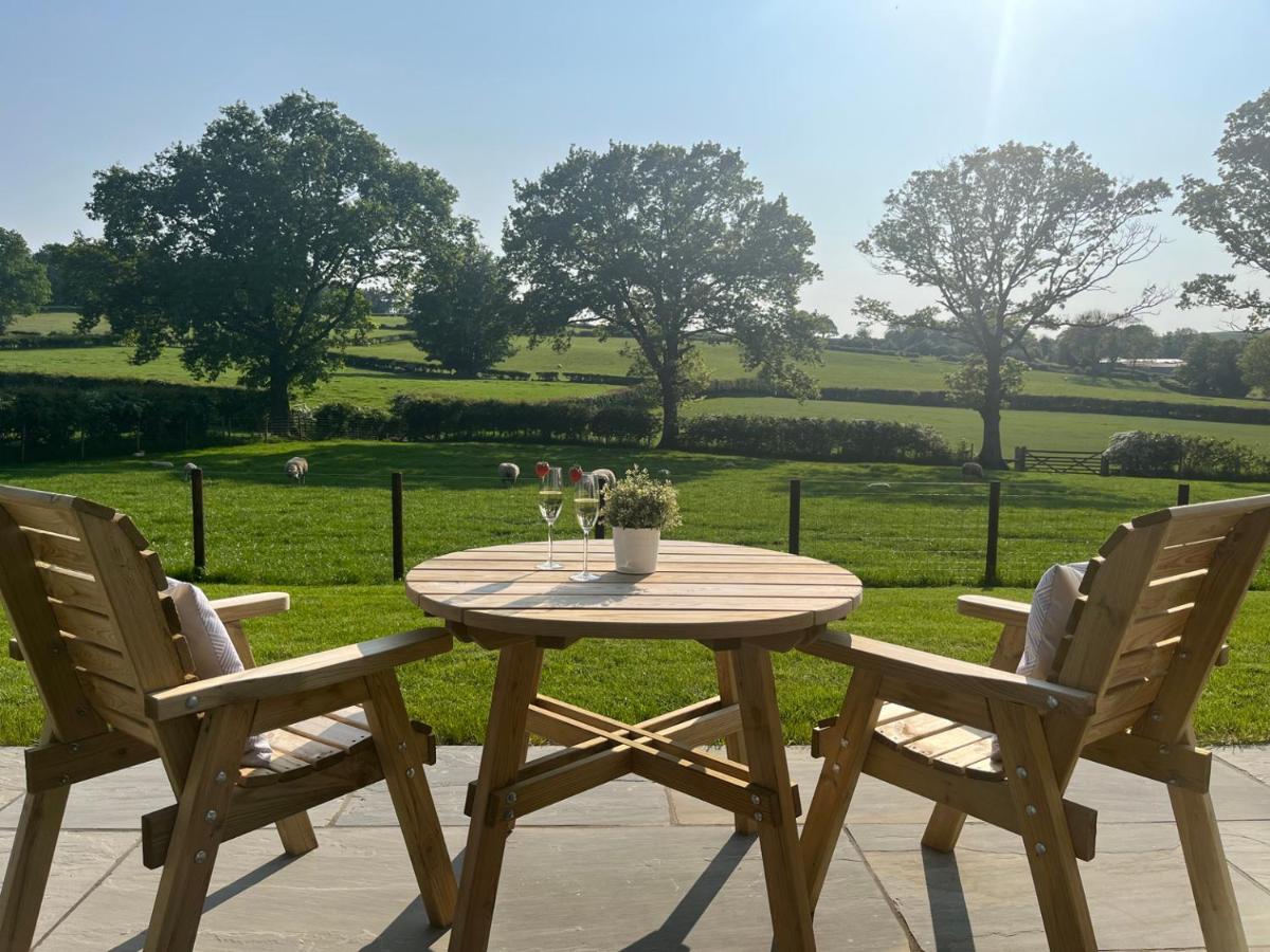 Yr Onnen Villa Ruthin Buitenkant foto